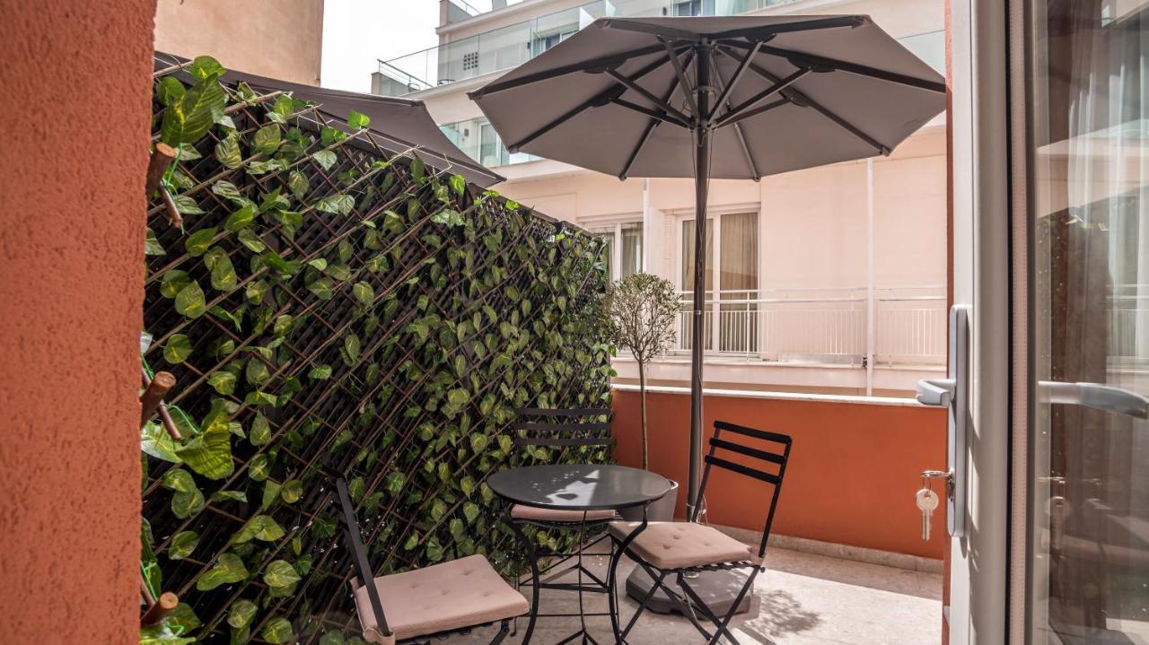 Metis Urbane Living Spaces Atenas Exterior foto